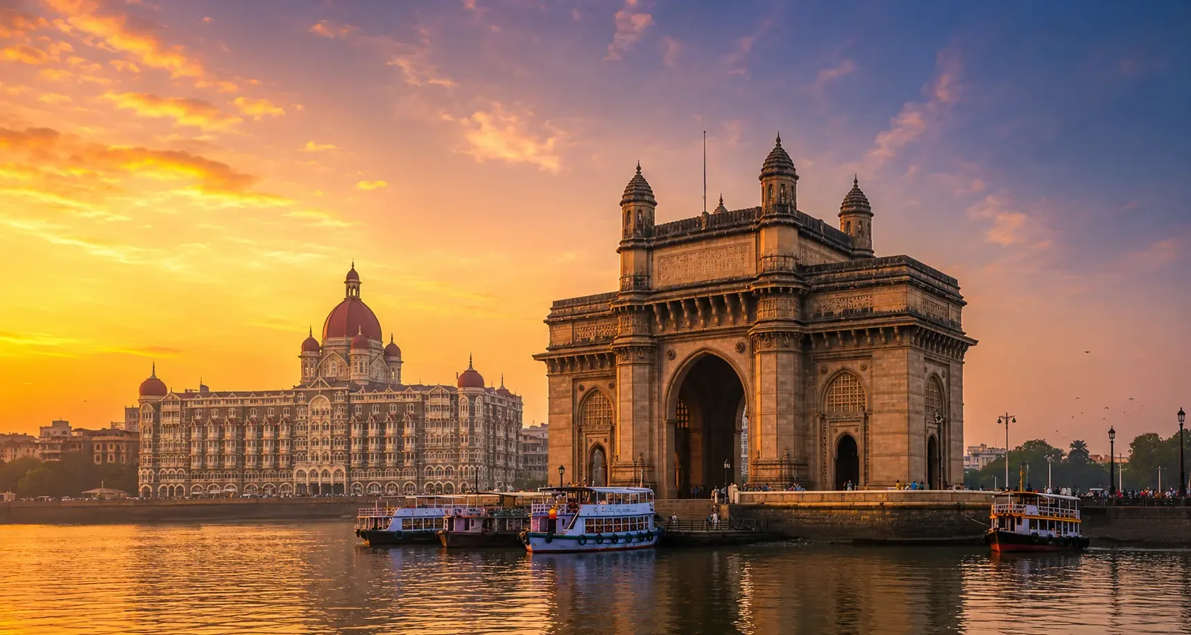 Gateway of India and the Taj Mahal Palace Hotel at sunset, Mumbai